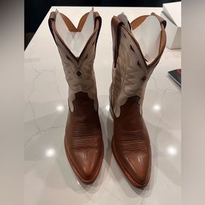 Tecovas The Jolene- Carmel and Cream- Size 8